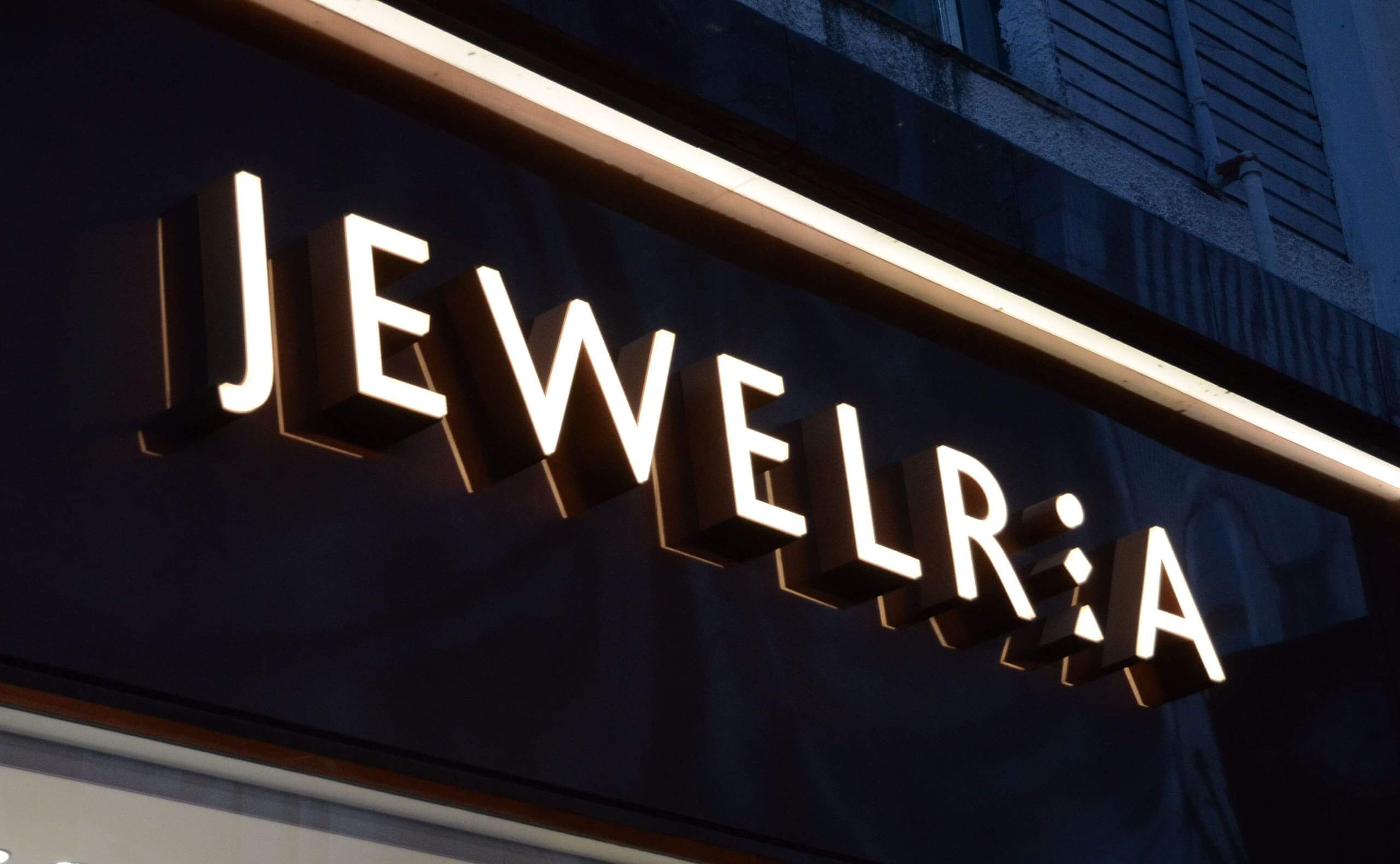 Front Lit Channel Letters for Jewelria