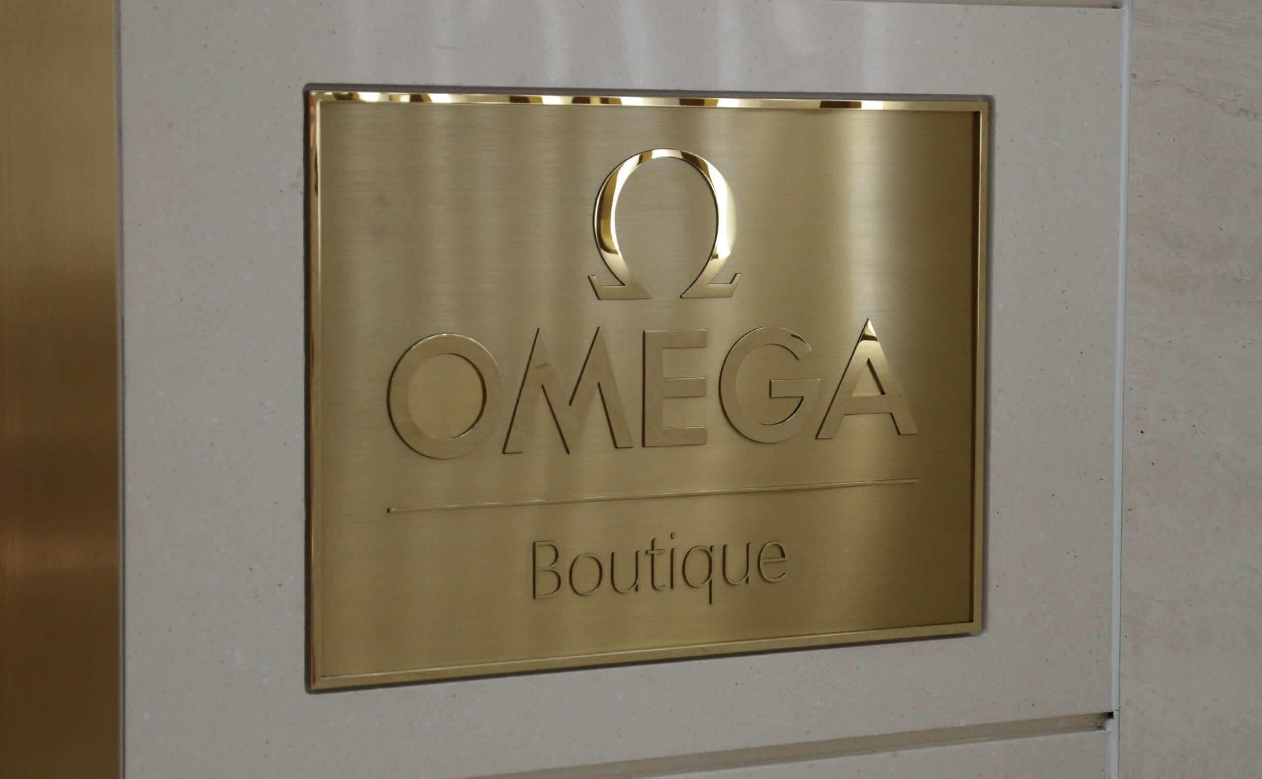 Plaque Signs for Omega